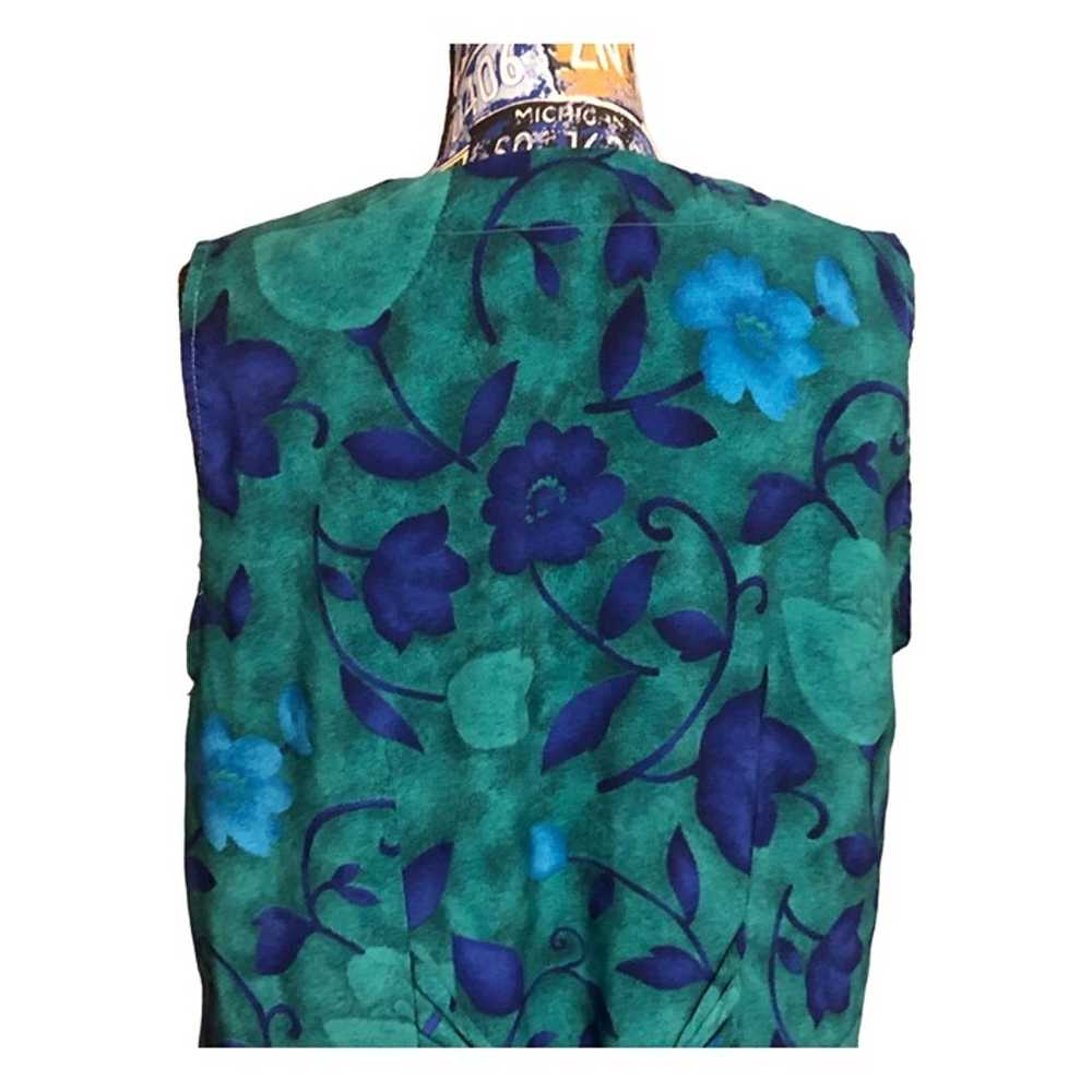 Green Blue Floral Accent Sleeveless House Vacatio… - image 9