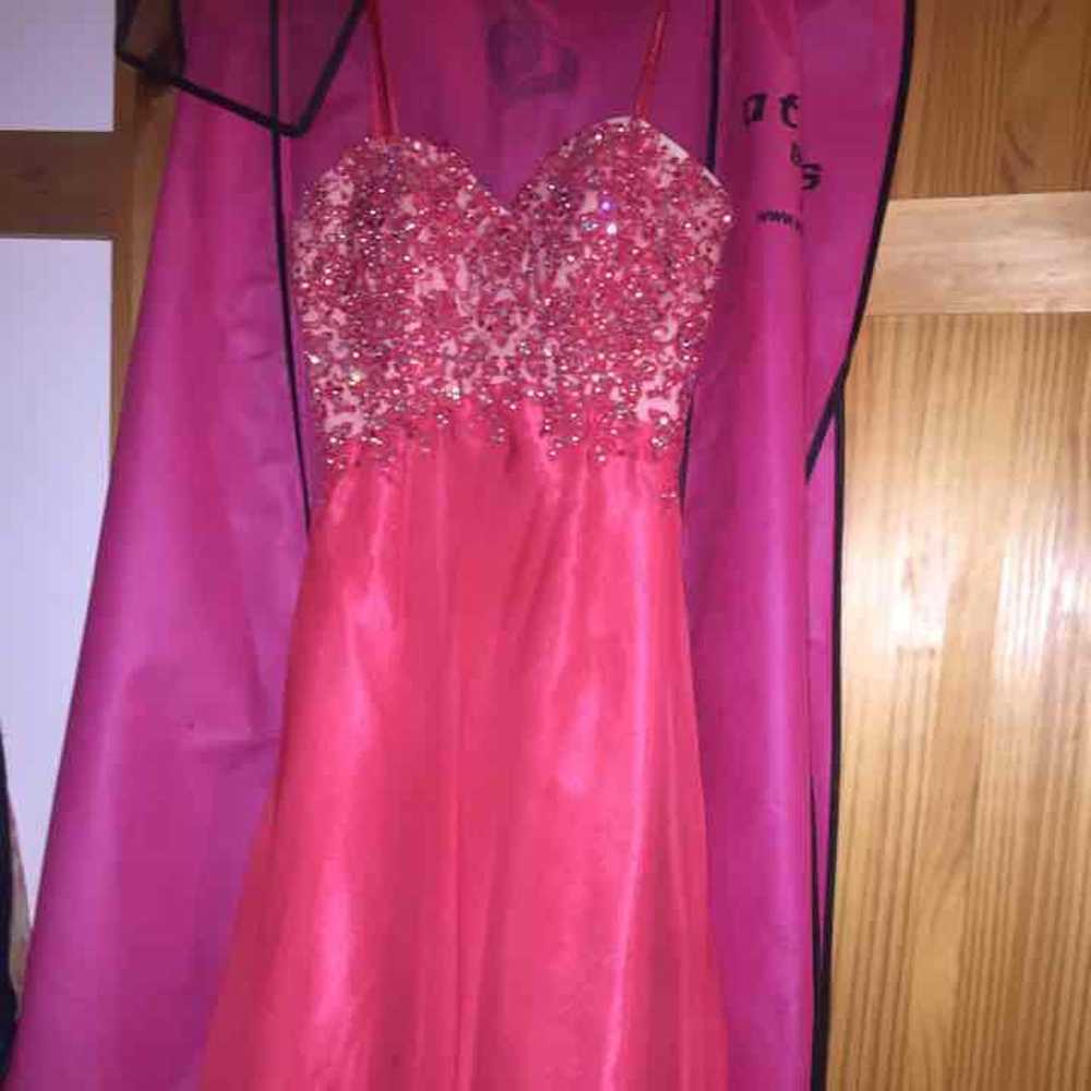 red strapless prom dress - image 2