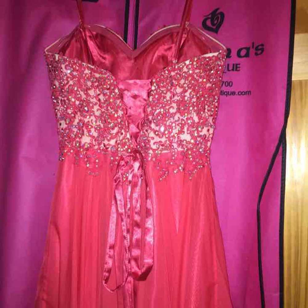 red strapless prom dress - image 4