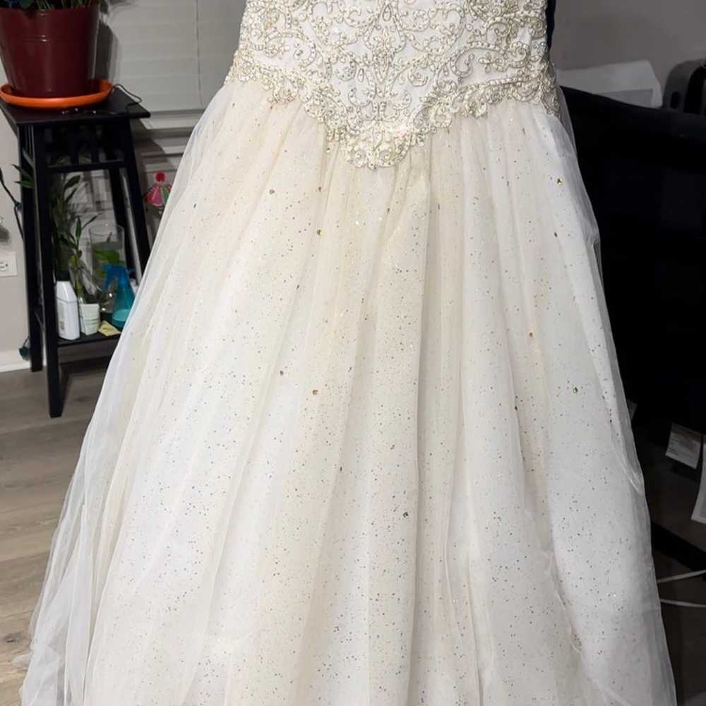 Ball Gown / wedding dress - image 4
