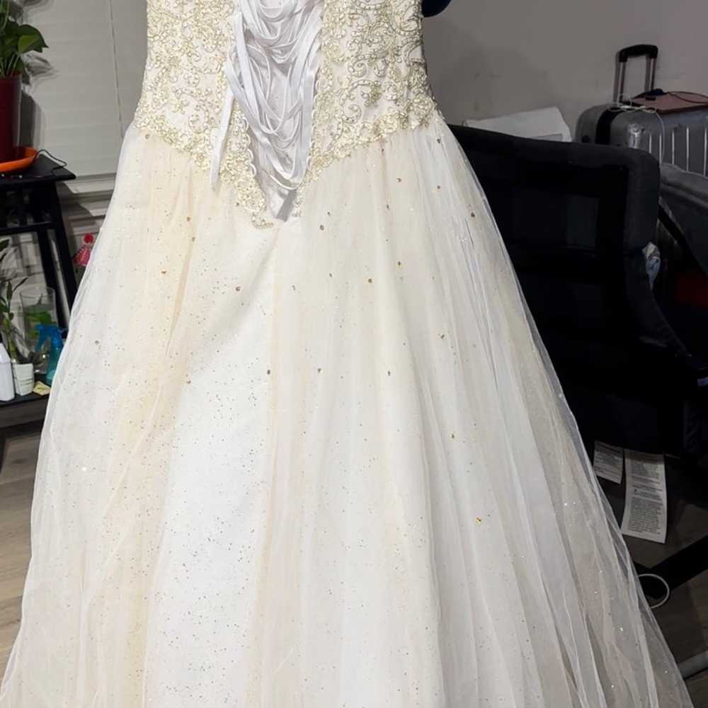 Ball Gown / wedding dress - image 6