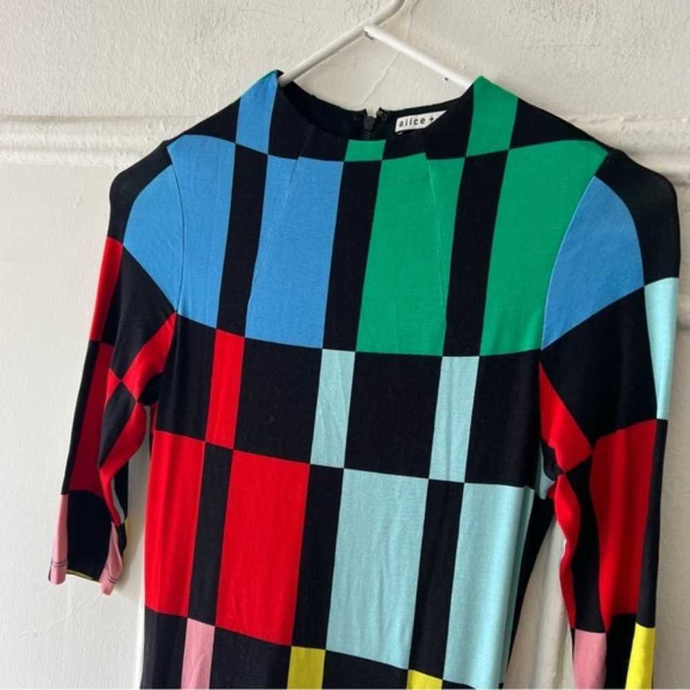 Alice + Olivia
Delora Knit Colorblock Sheath fitt… - image 4