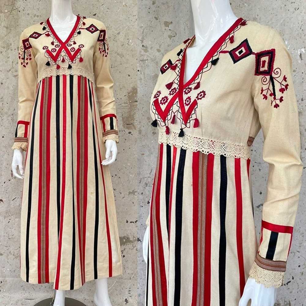 Vintage 1960s Embroidered Mexican Folk Dress with… - image 1