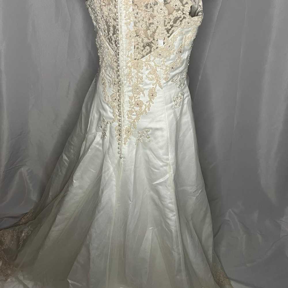 wedding dress size 12 - image 8