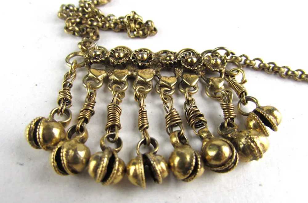 Vintage Necklace With Lots of Movement in Gold To… - image 3