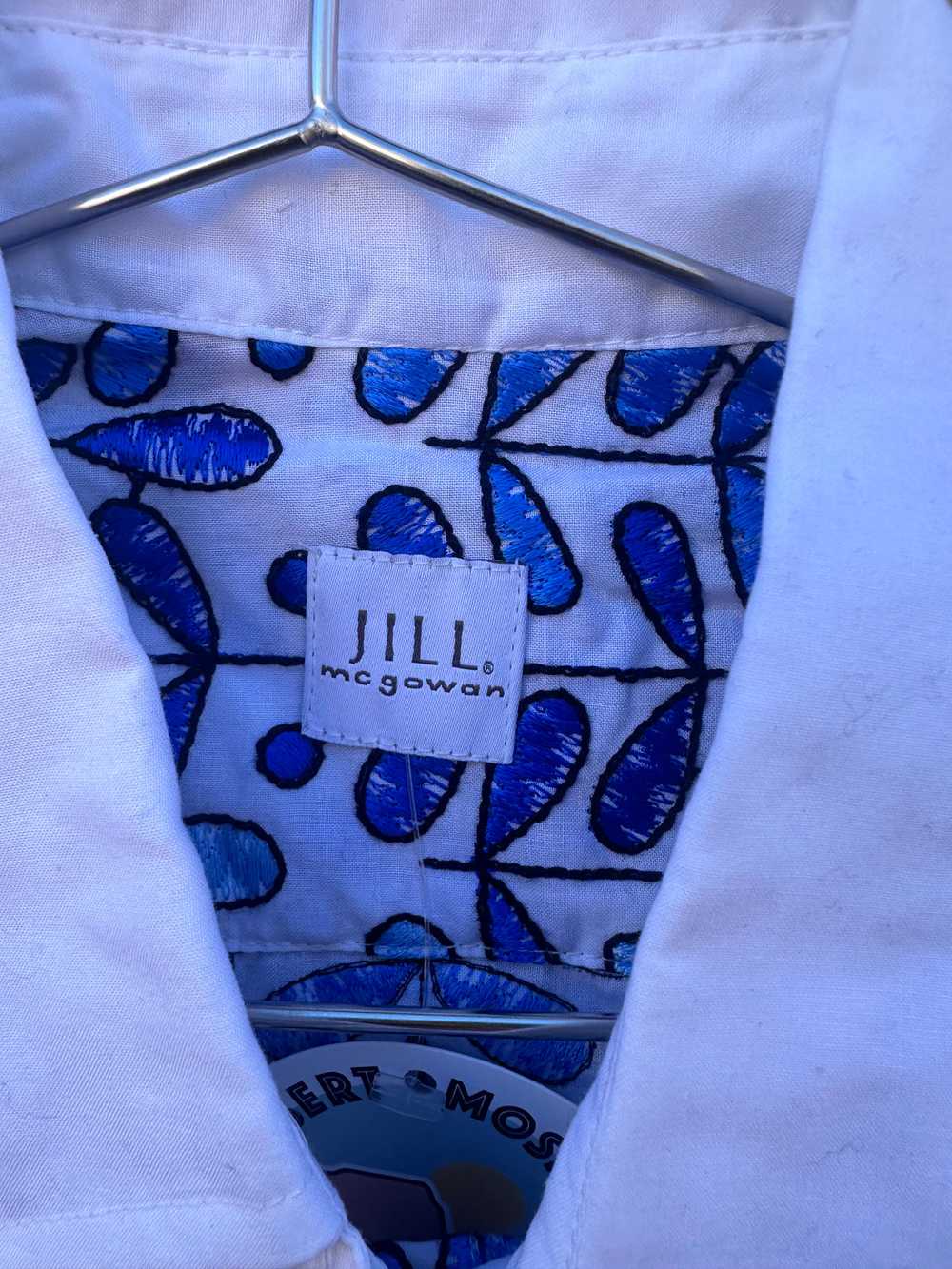 Jill McGowan Blue Embroidered Blouse - image 4