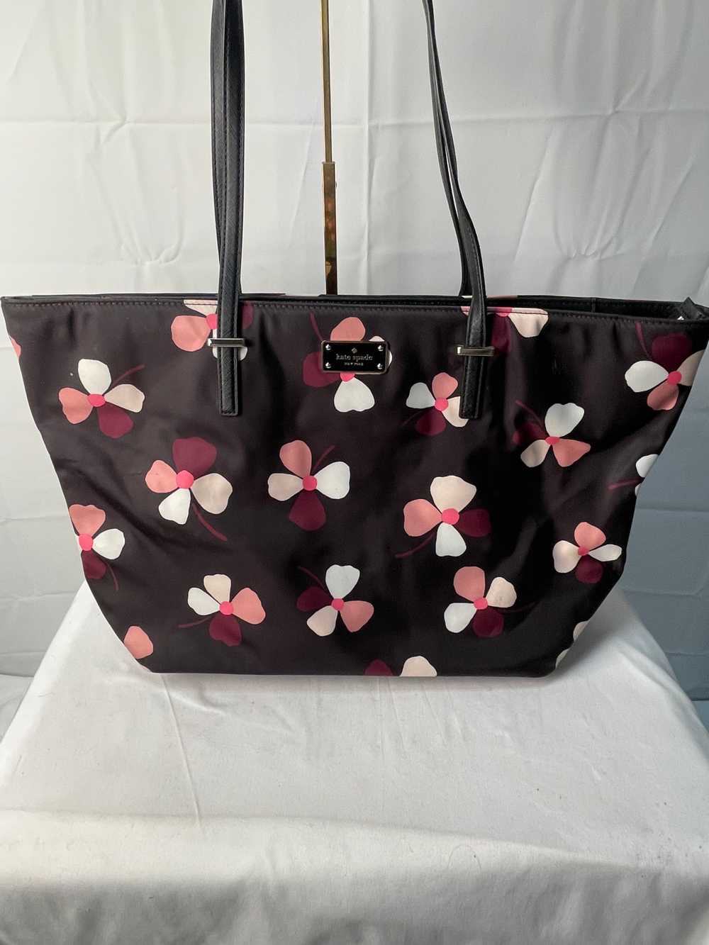 Certified Authentic Kate Spade Black Floral Tote … - image 2