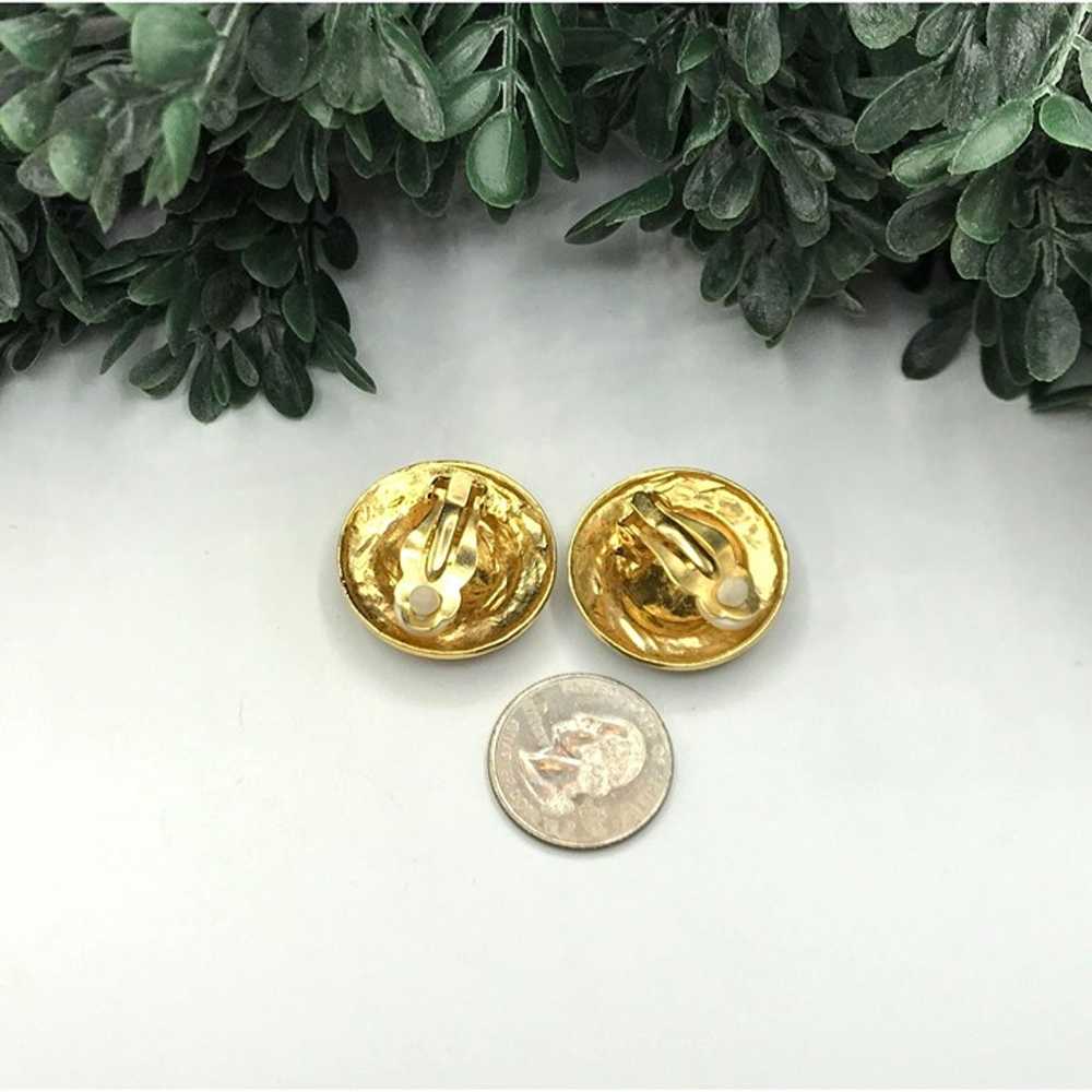Fashion clip on earrings gold tone Madusa black e… - image 4