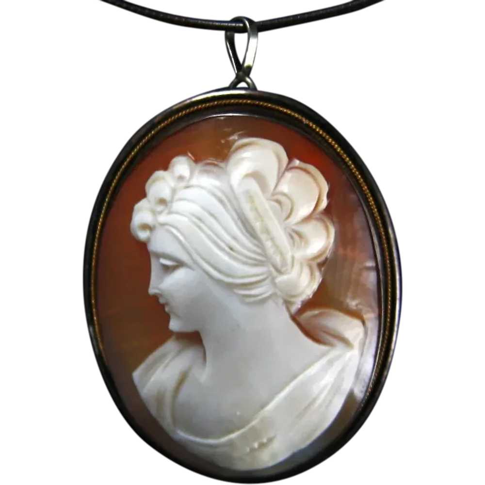 Vintage 800 Silver Shell Cameo Brooch Pendant of … - image 1