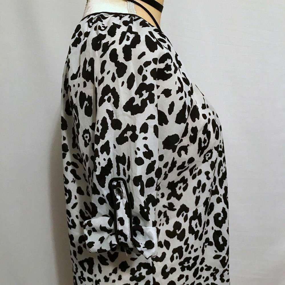 Express Express Black and White Leopard Print Blo… - image 5