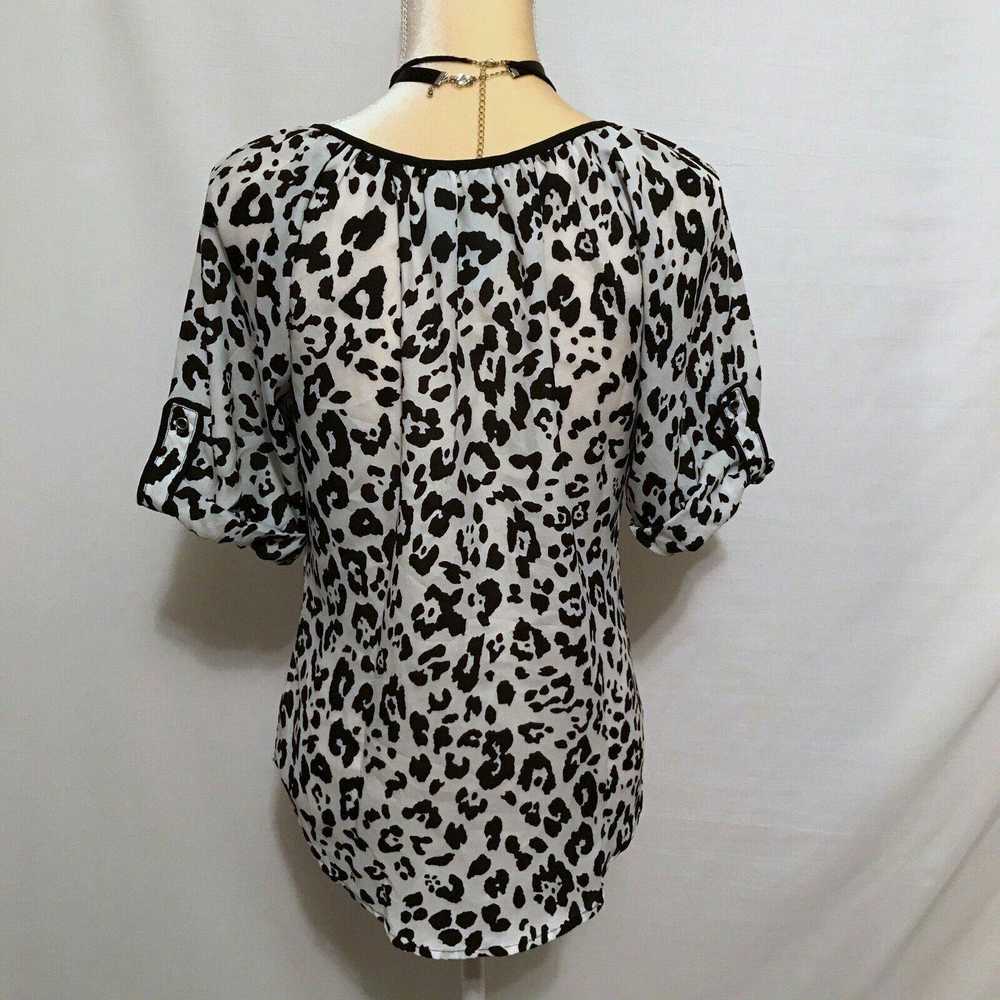 Express Express Black and White Leopard Print Blo… - image 6