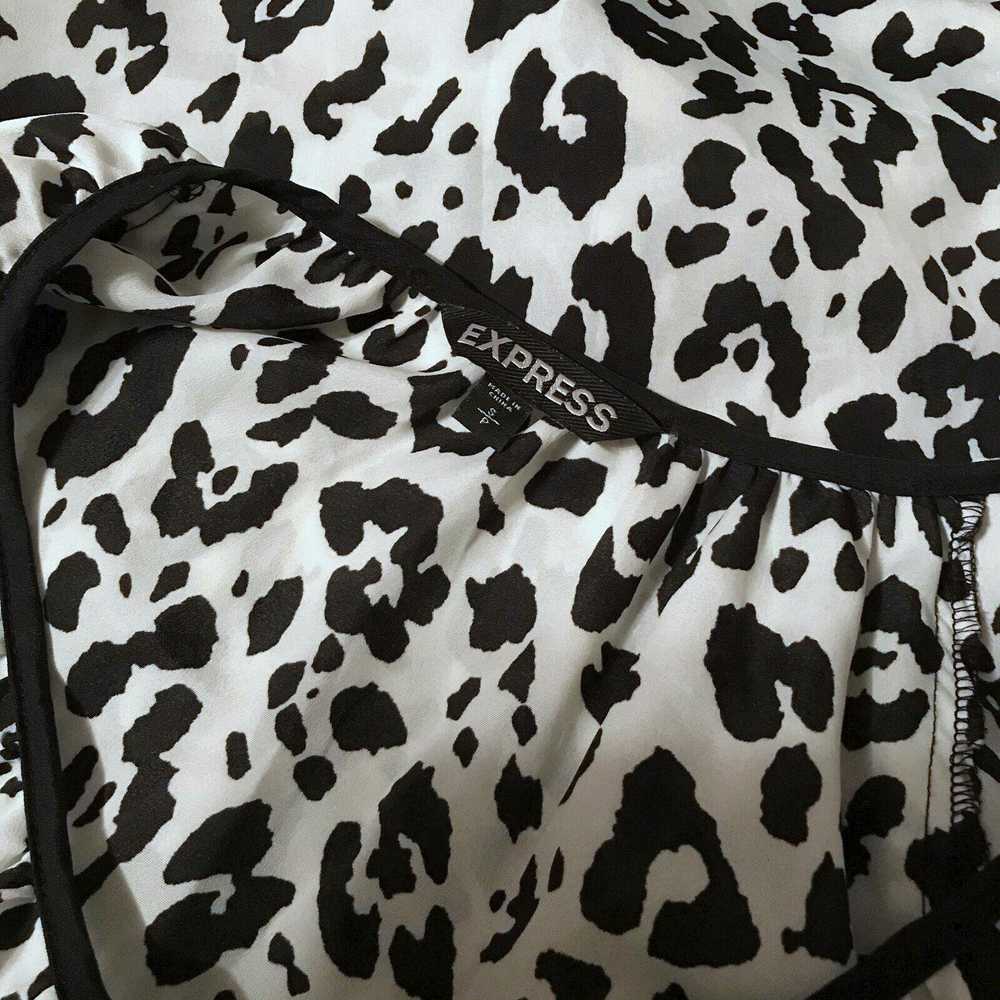 Express Express Black and White Leopard Print Blo… - image 7