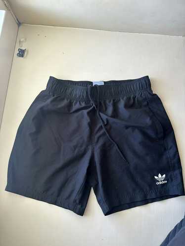 Adidas × Streetwear × Vintage Black adidas shorts