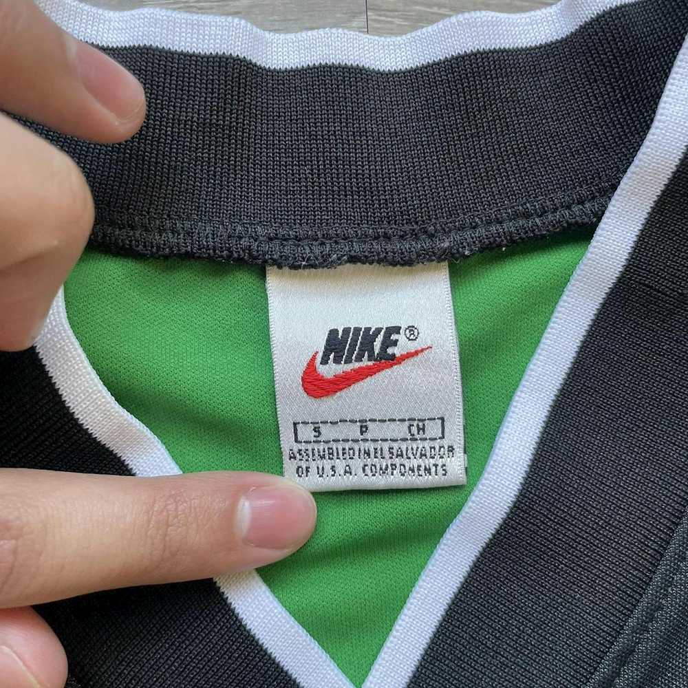 Nike × Streetwear × Vintage Vintage 90's Green Ni… - image 3