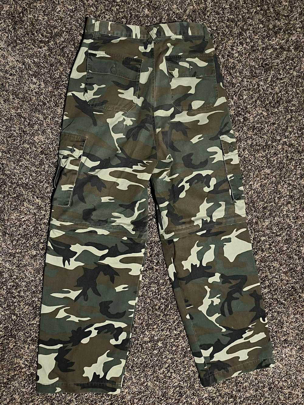 Camo camo cargo pants - image 2