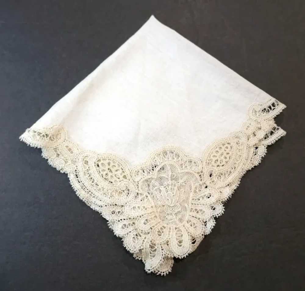Gorgeous Vintage Lace Edged Wedding White Handker… - image 3