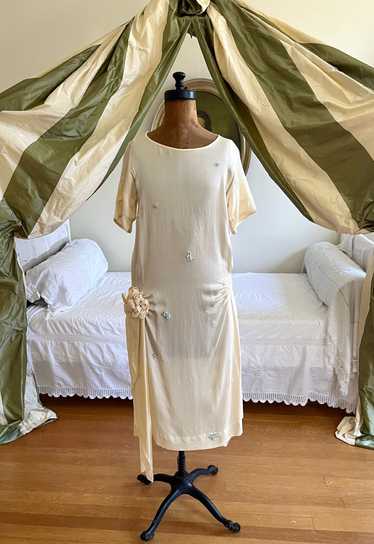 Vintage 1920s Pure Silk Floral Appliqué Dress