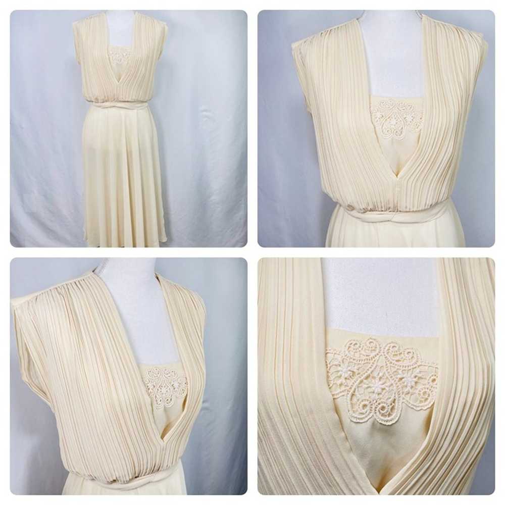 Vintage Algo 80s does 30s Womens Ivory Classic Pl… - image 2
