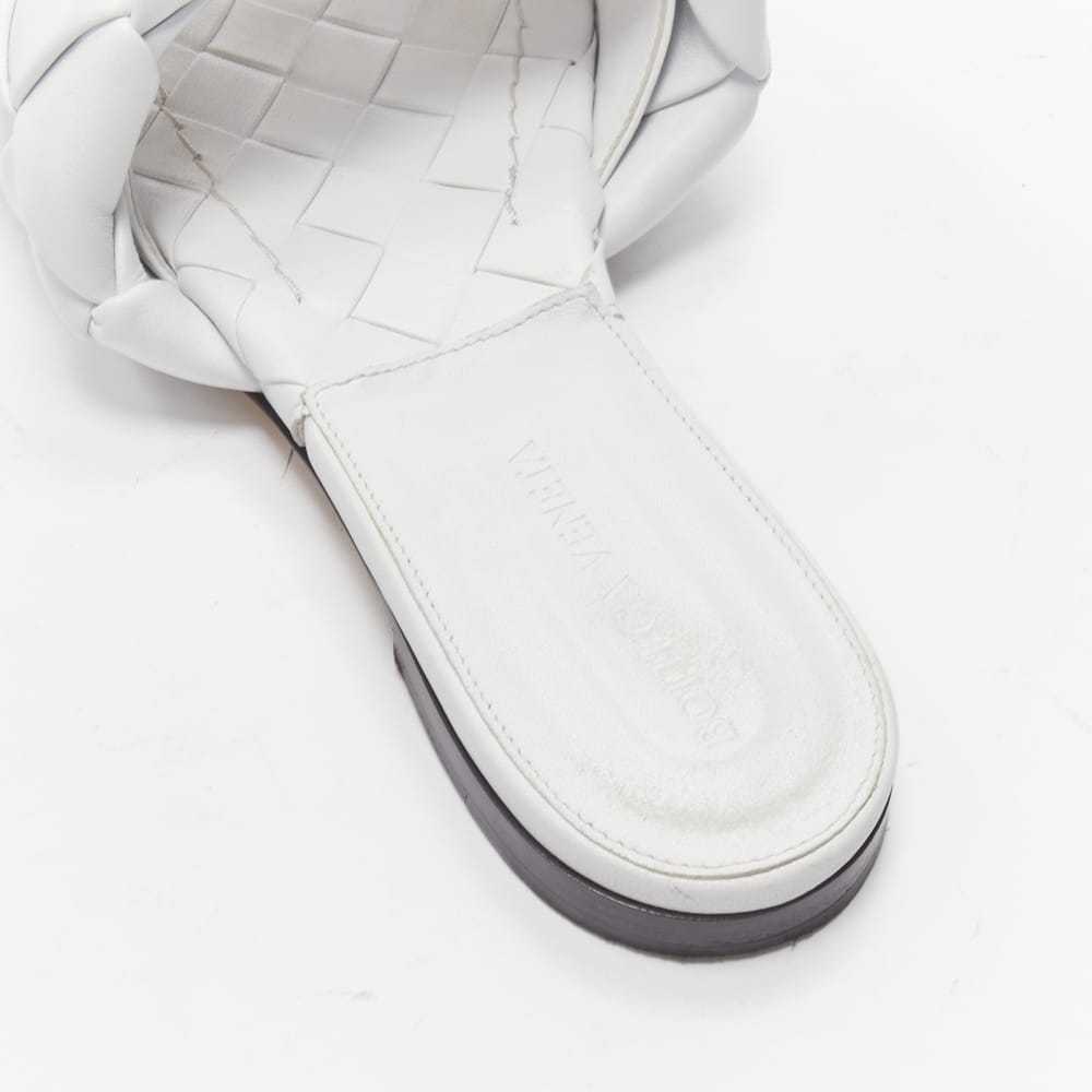 Bottega Veneta Lido leather flip flops - image 10