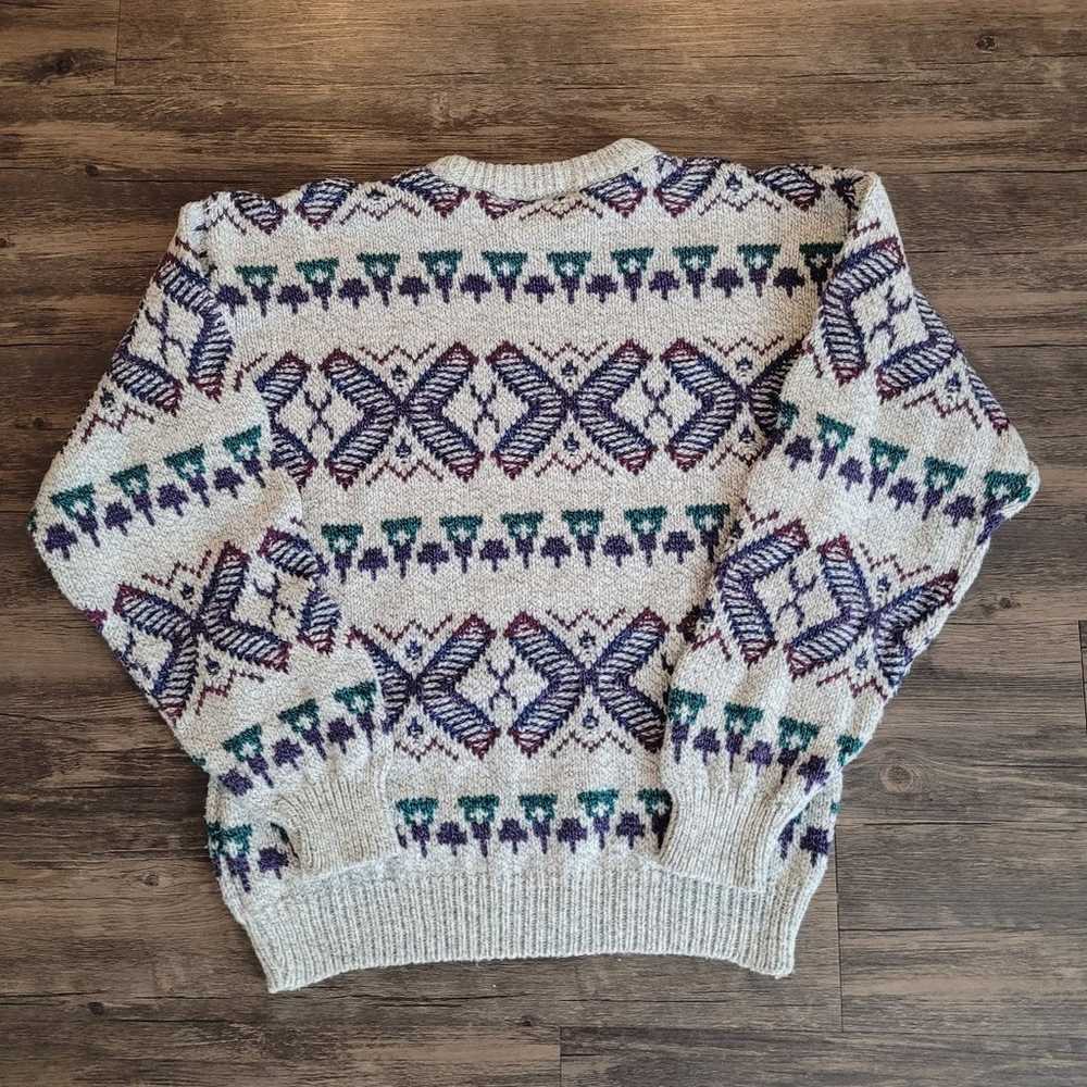 90s style sweater with retro print - image 2