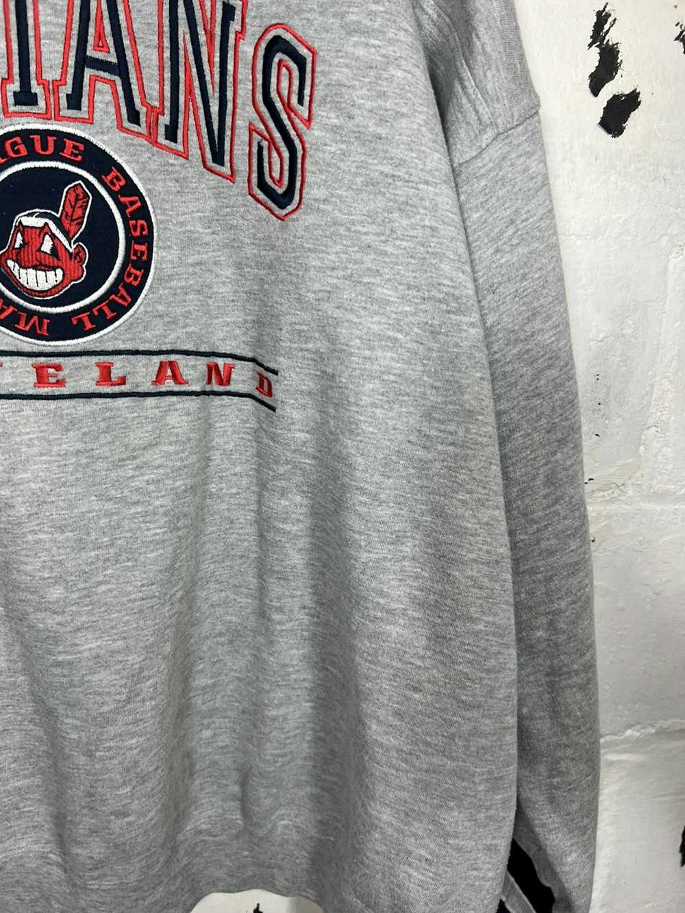 Lee × Vintage Vintage Cleveland Indians Sweatshirt - image 4