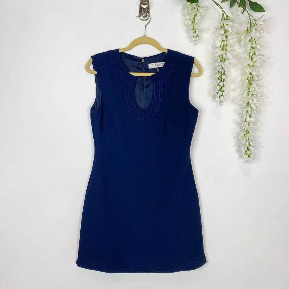 TRINA TURK retro sheath dress split v-neck sleeve… - image 9