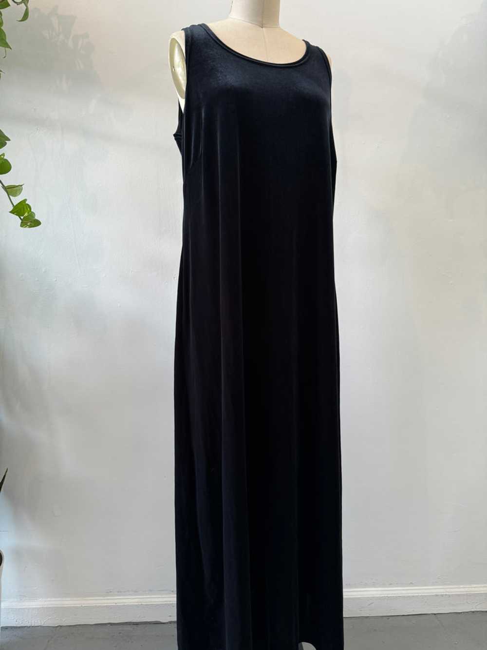 Vintage long velvet dress - image 6
