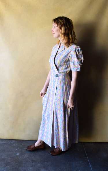 1930s dressing gown . vintage 30s house dress . si