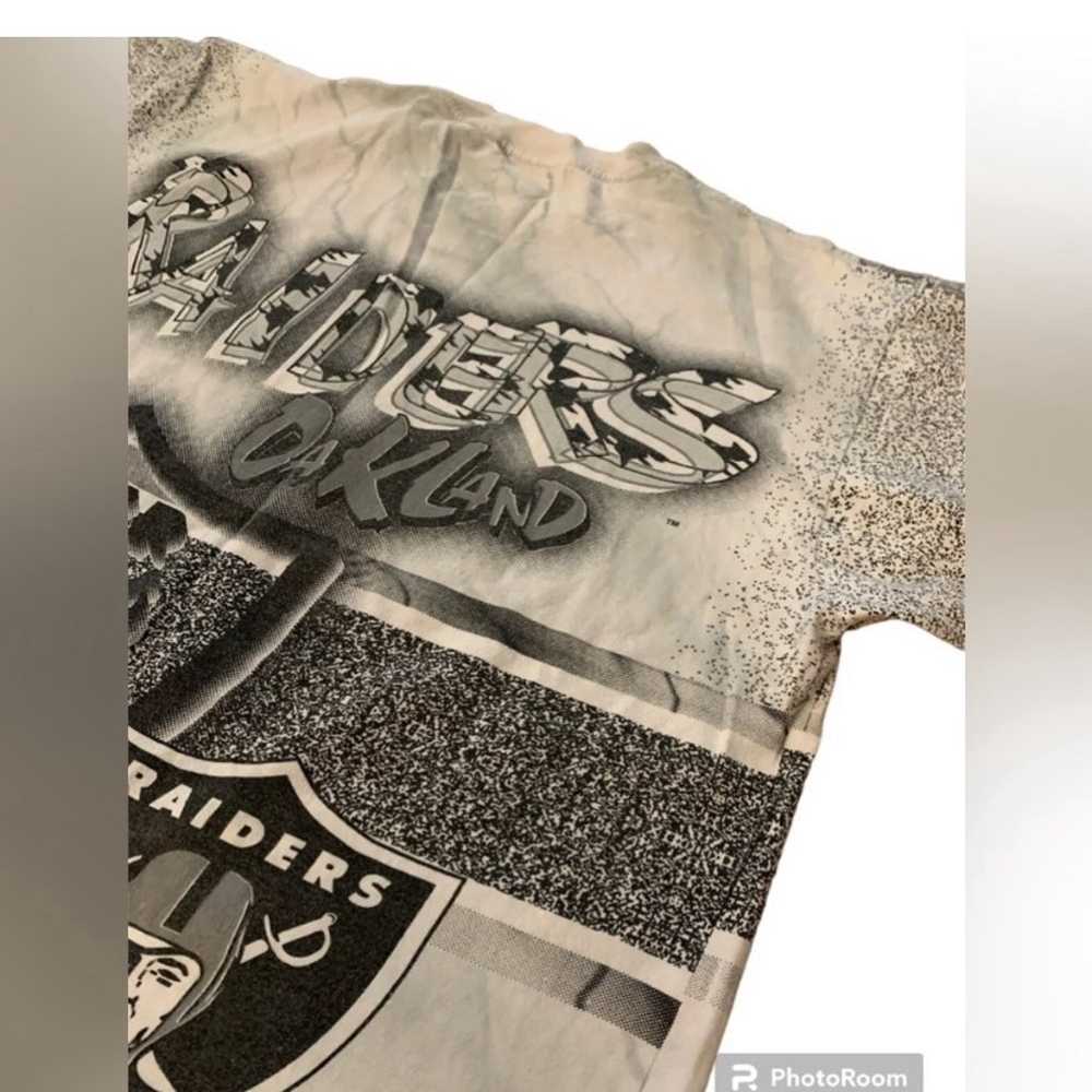 Vintage 1995 Oakland Raiders NFL Tshirt Large Xla… - image 9