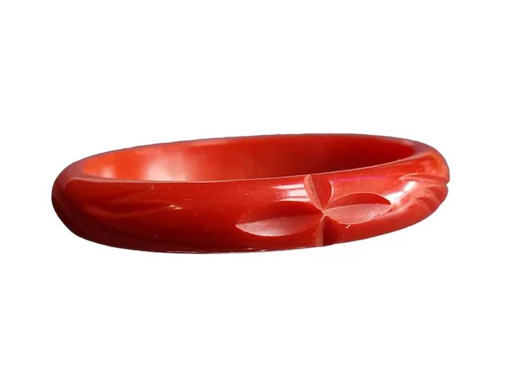 Vintage Bakelite Red Bangle Bracelet (A3815) - image 3