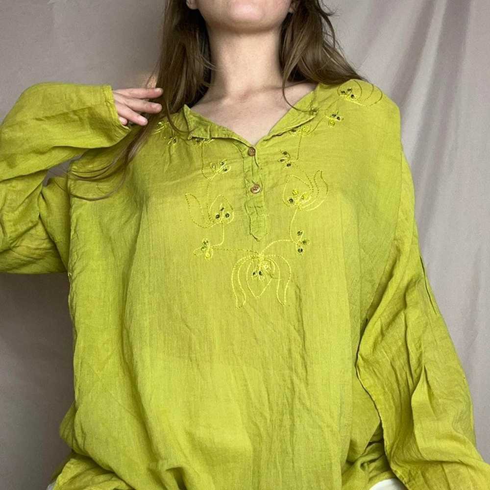 Vintage oversized green float blouse with beautif… - image 1