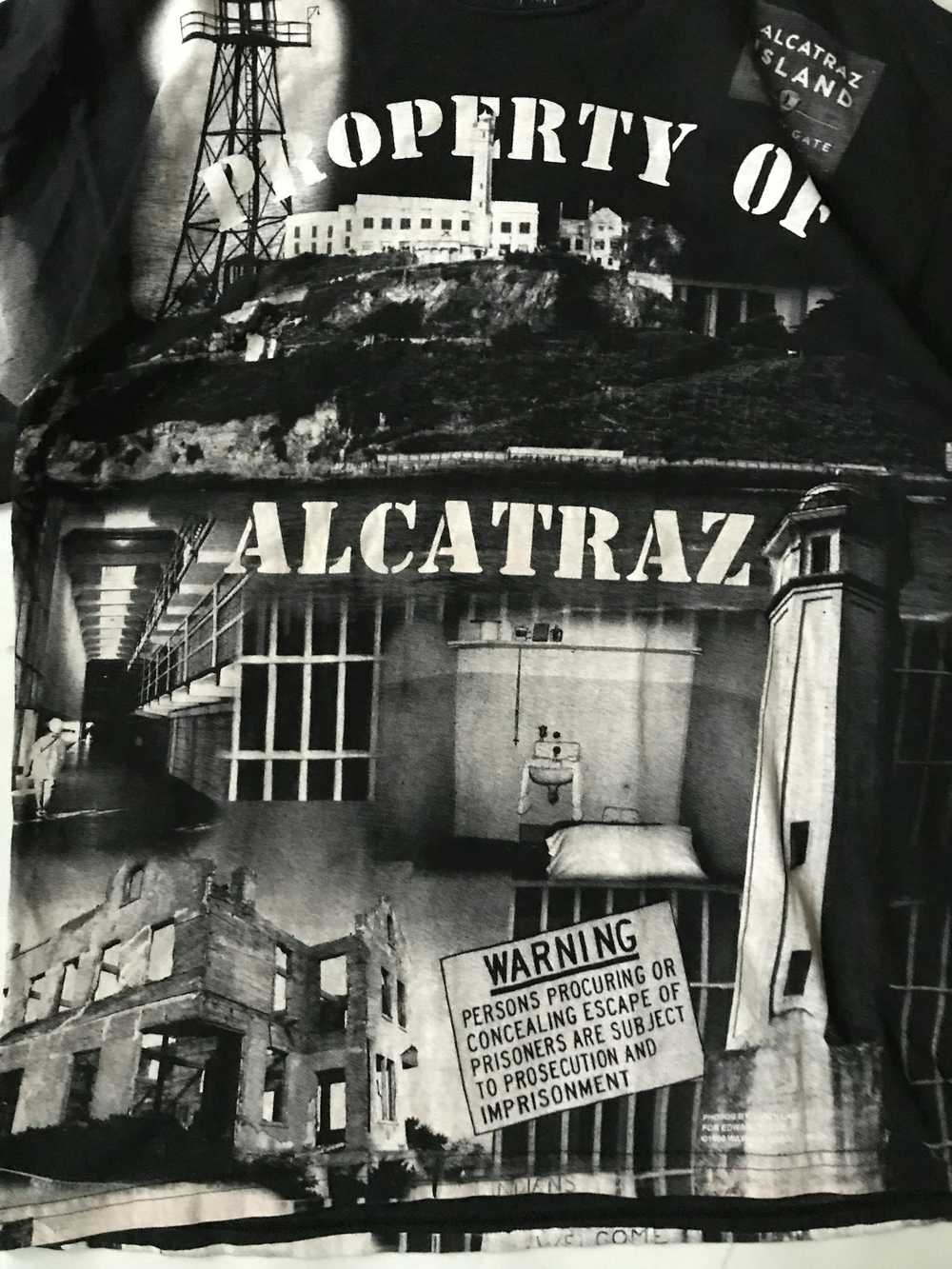 Vintage Vintage 1999 Alcatraz AOP Print T Shirt - image 3