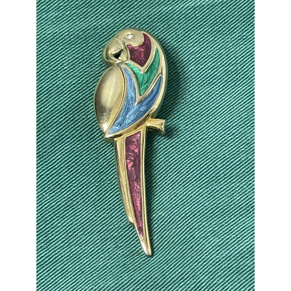 Jewelry × Vintage Vintage Enamel Gold Parrot Broo… - image 1