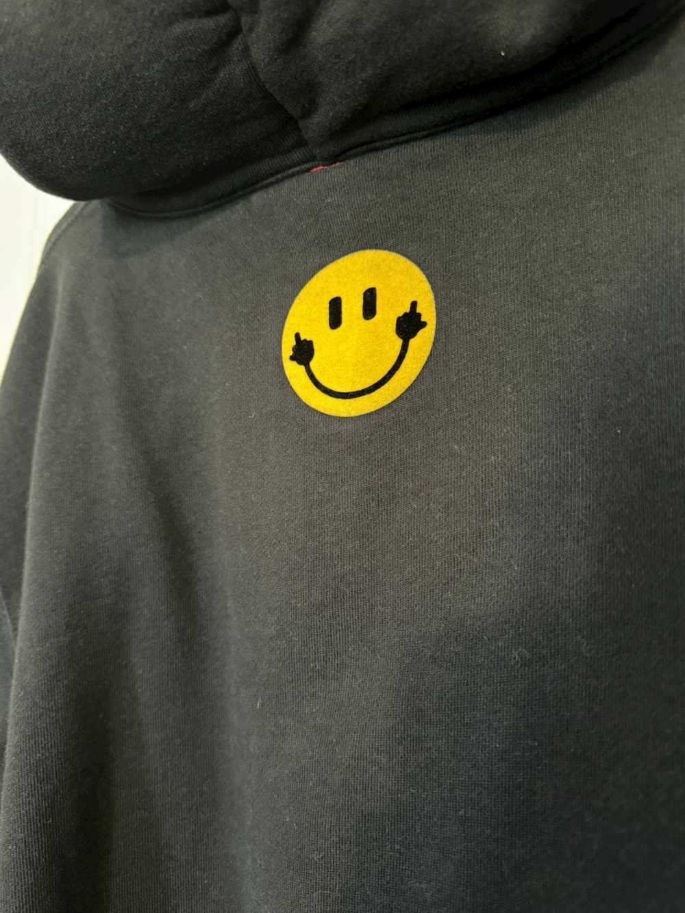 Vintage TODAY’S RIOT SMILEY HOODIE - image 3