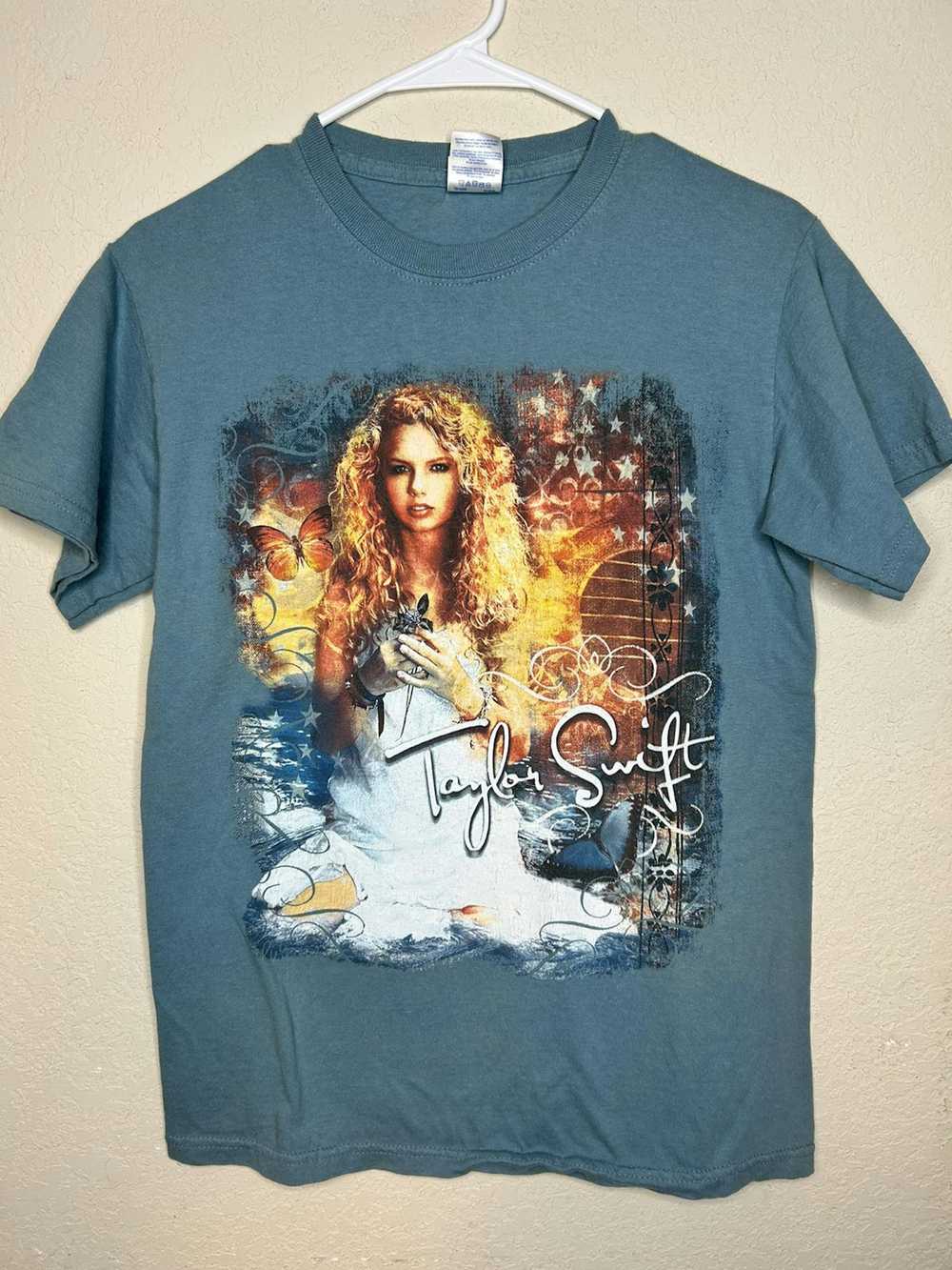 Gildan Taylor Swift T Shirt 2007 Debut Era Tour - image 1