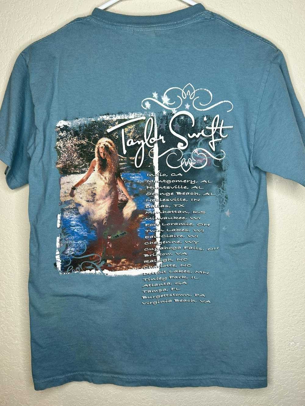 Gildan Taylor Swift T Shirt 2007 Debut Era Tour - image 4