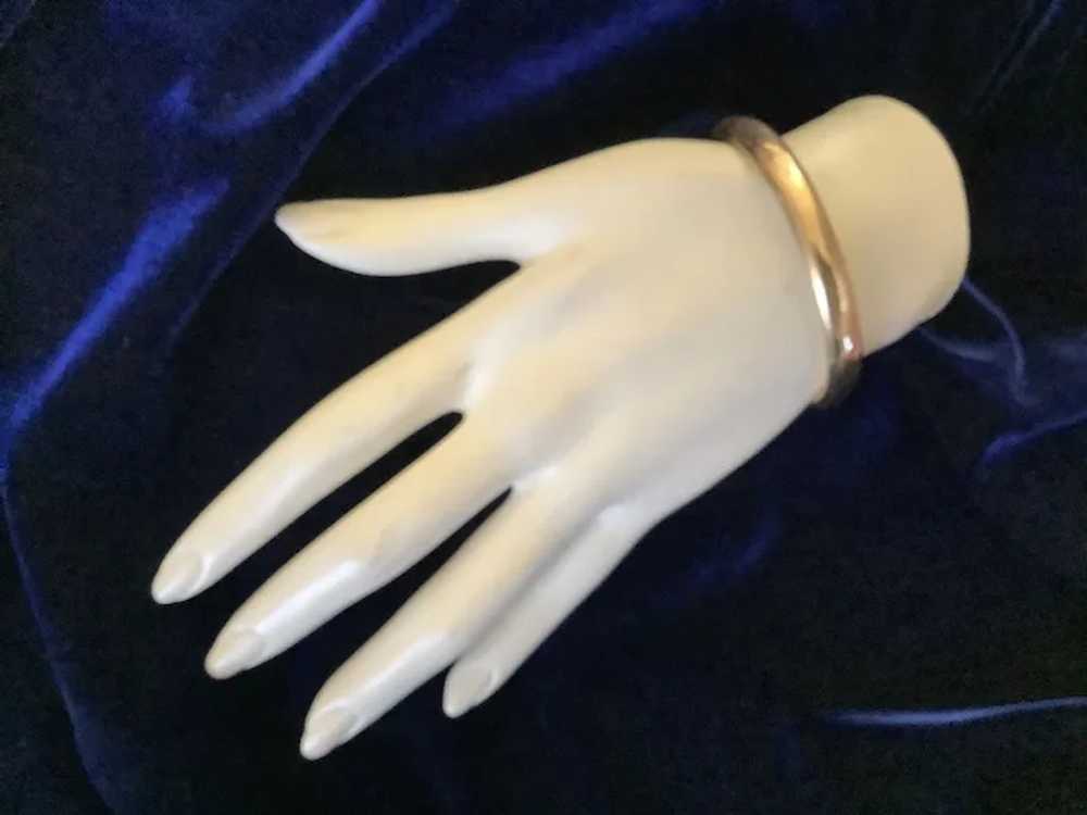 Vintage 12K FMCo hinged gold bangle - image 2