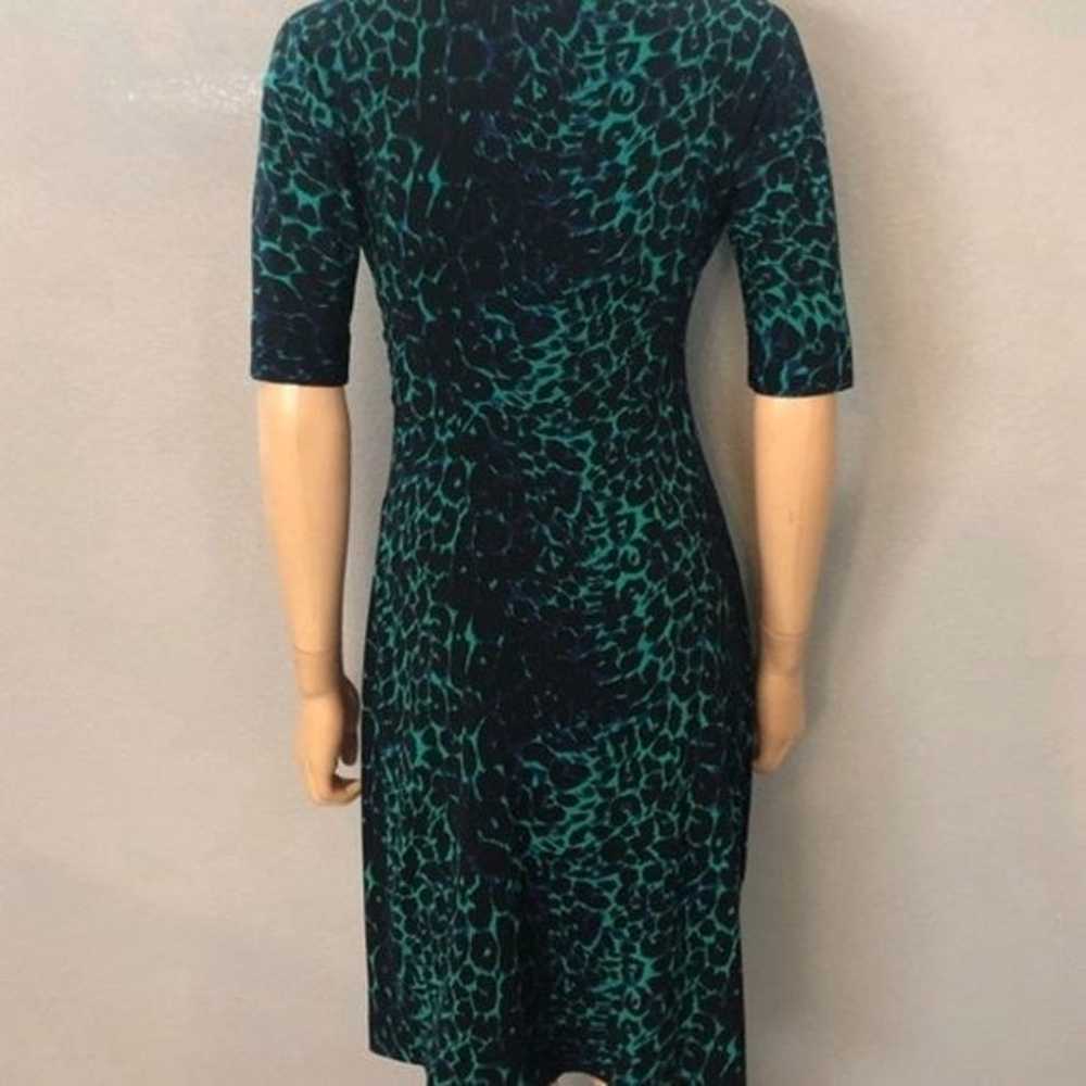 BCBG MAXAZRIA Leopard Animal Green Shirt  Dress M… - image 8