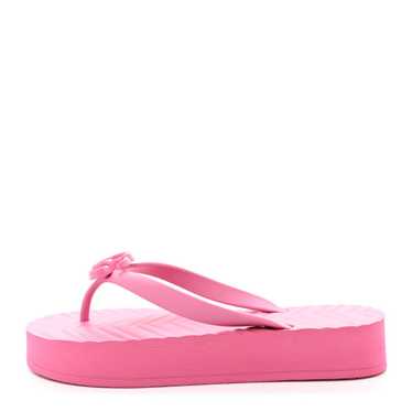 GUCCI Rubber Chevron Womens GG Thong Sandals 36 P… - image 1