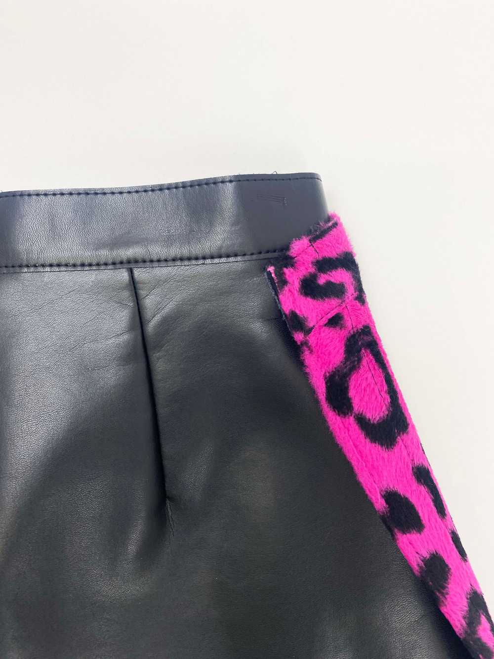 Junya Watanabe F/W 2017 pink faux fur shorts - image 8