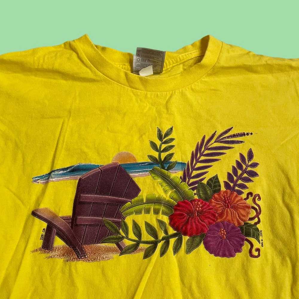 Beach chair sunset tee size small - image 2