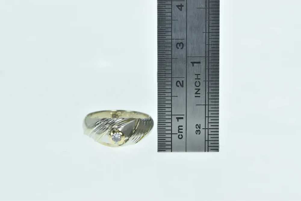 14K Vintage Diamond Two Tone Swirl Domed Ring Siz… - image 4