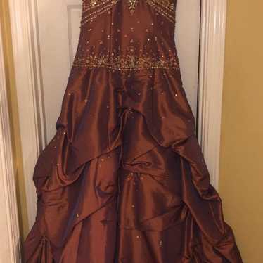 Beautiful Alyce Paris Design Prom Dress
