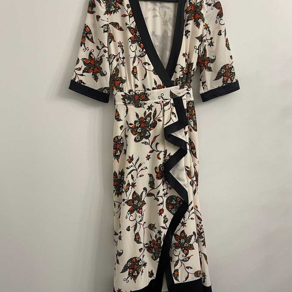 Tory Burch Women's Floral Silk Midi Wrap Dress si… - image 7