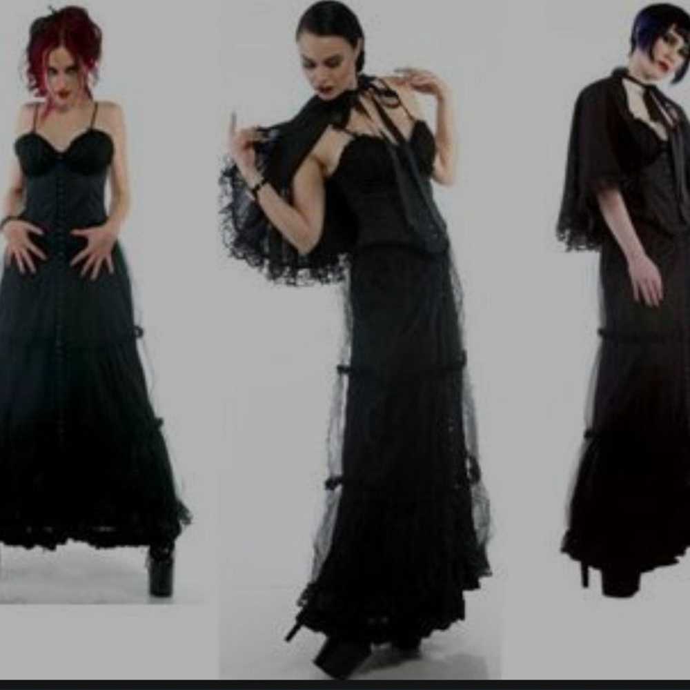 Lip service goth gown - image 6