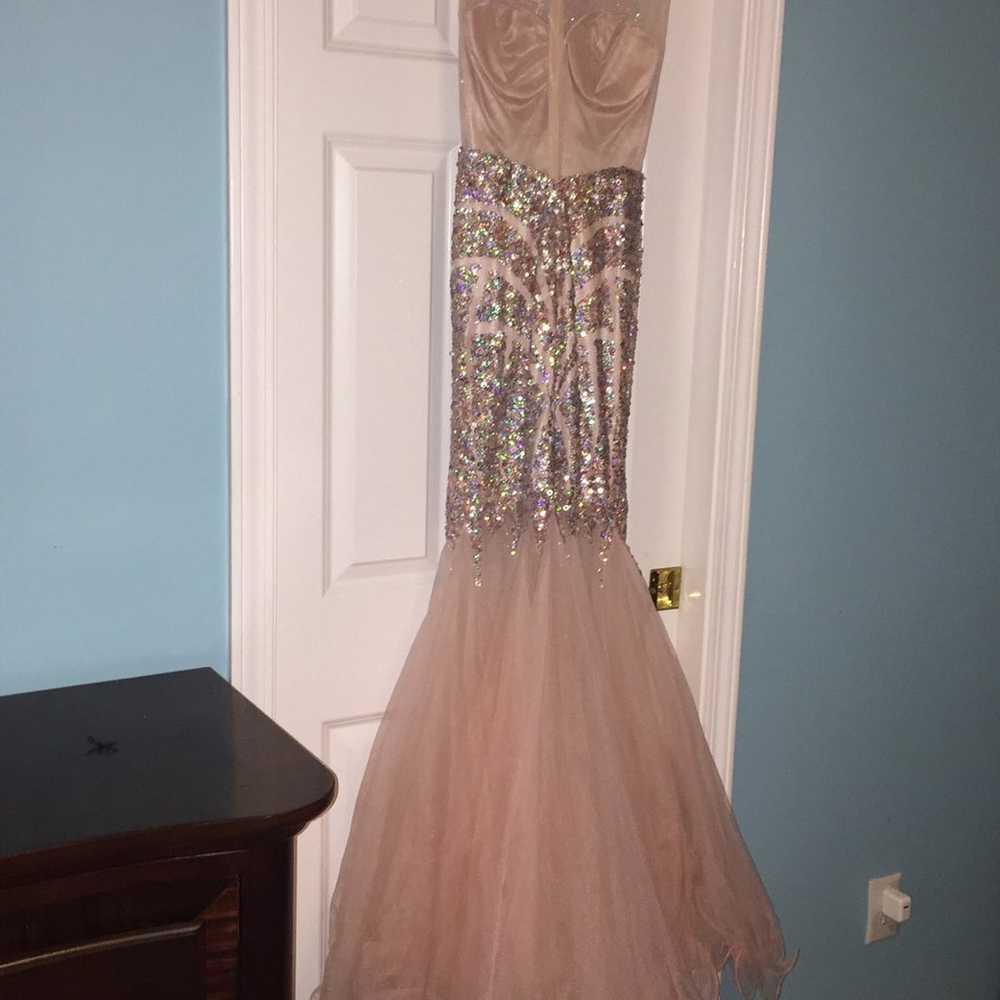 A prom dress - image 2