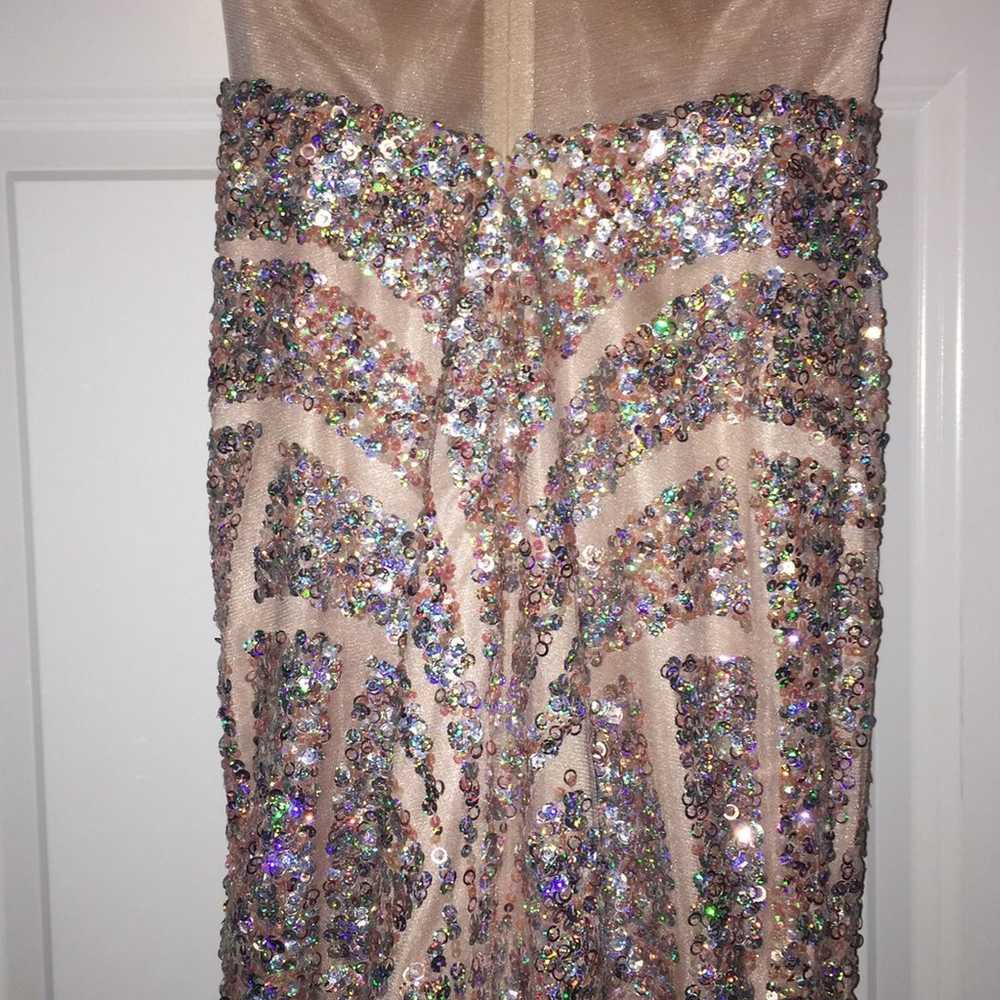 A prom dress - image 3