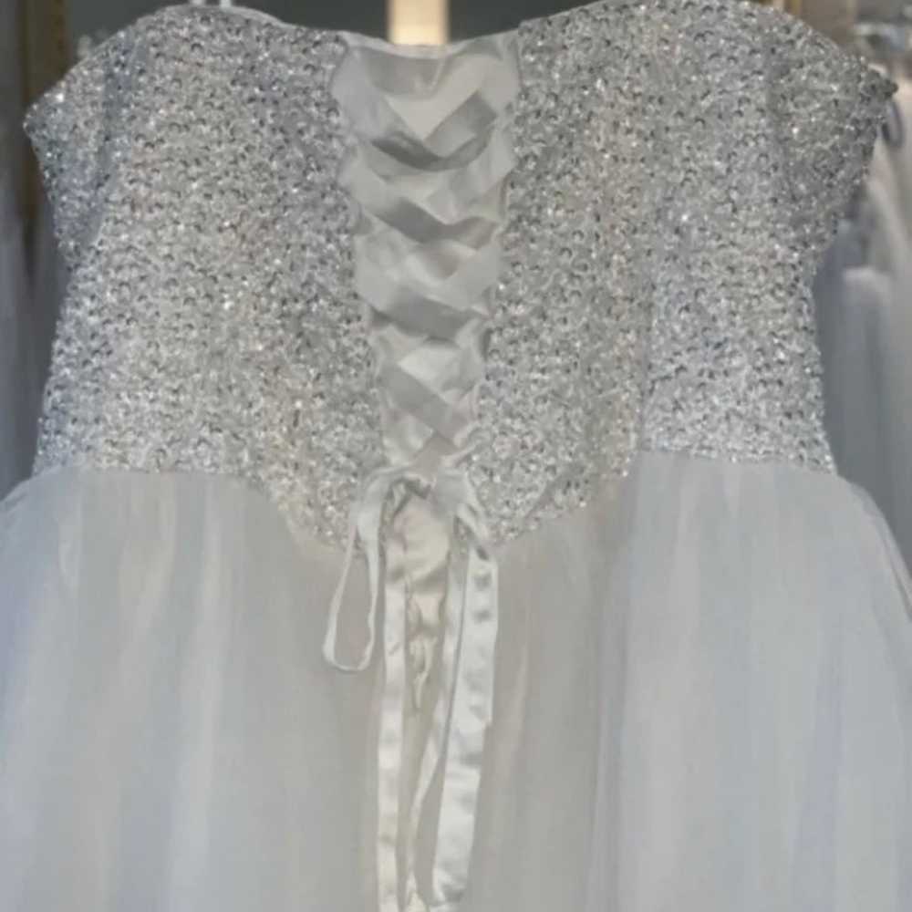 Size 10 Strapless Beaded Wedding Gown - image 7