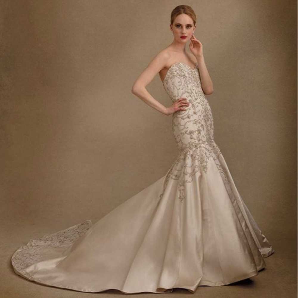 Wedding dress fit and flare - image 1