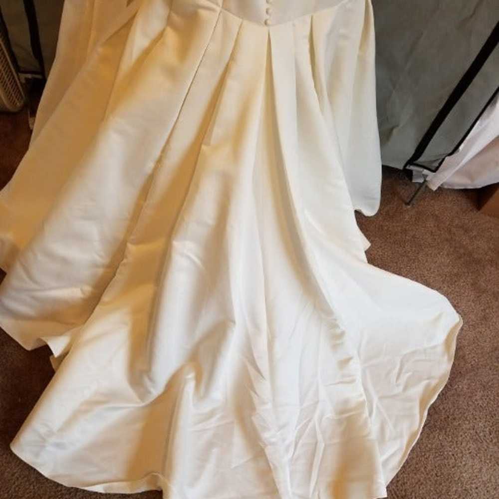 Mermaid Strapless Wedding Gown - image 4